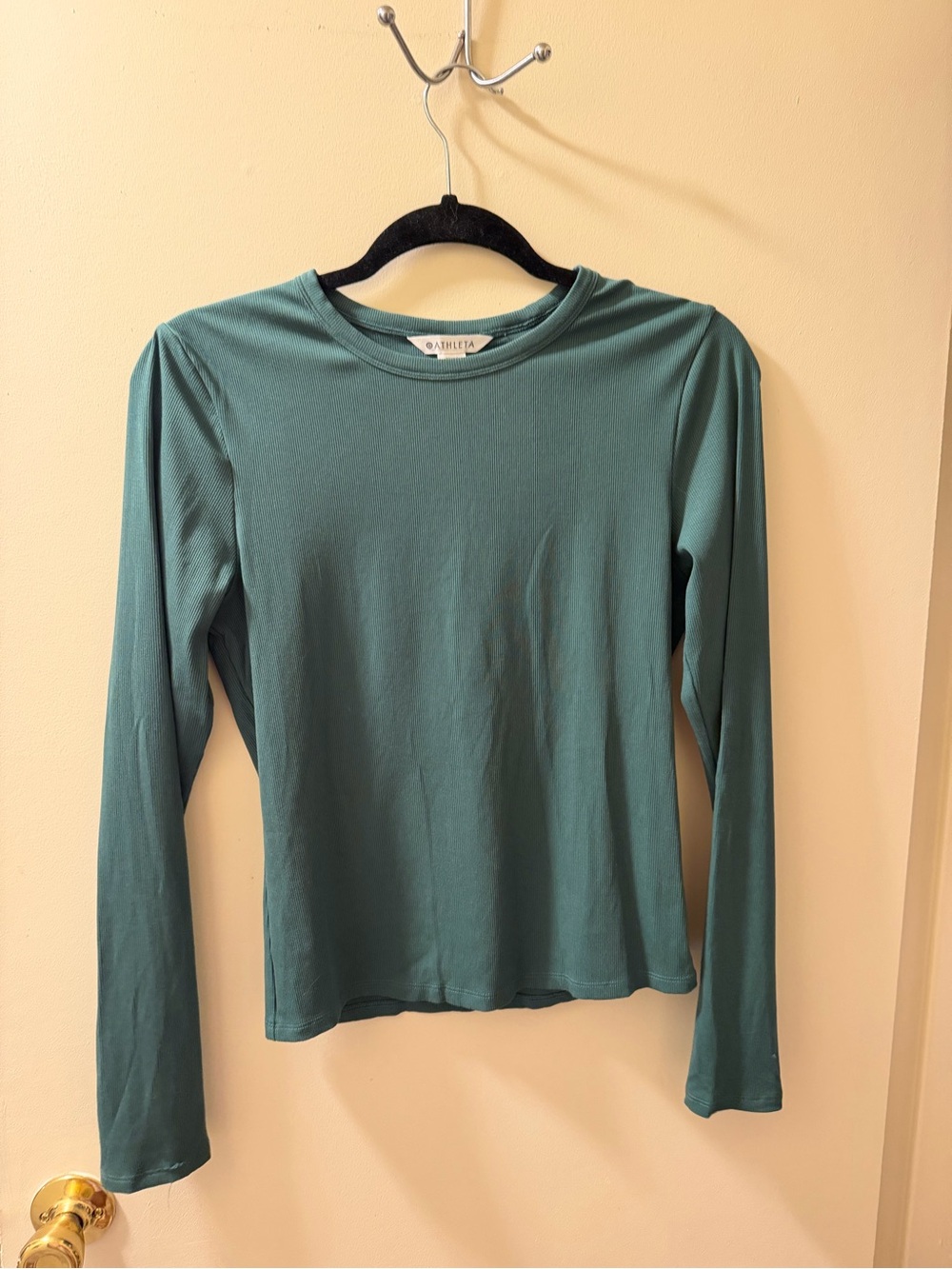 Athleta long sleeve shirt